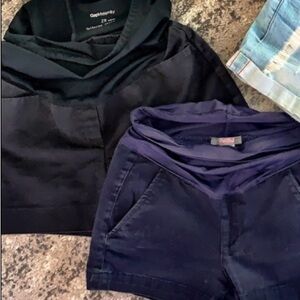 GAP Women Denim & Navy Maternity Jean Shorts - Light & Dark Blue, Navy, Black